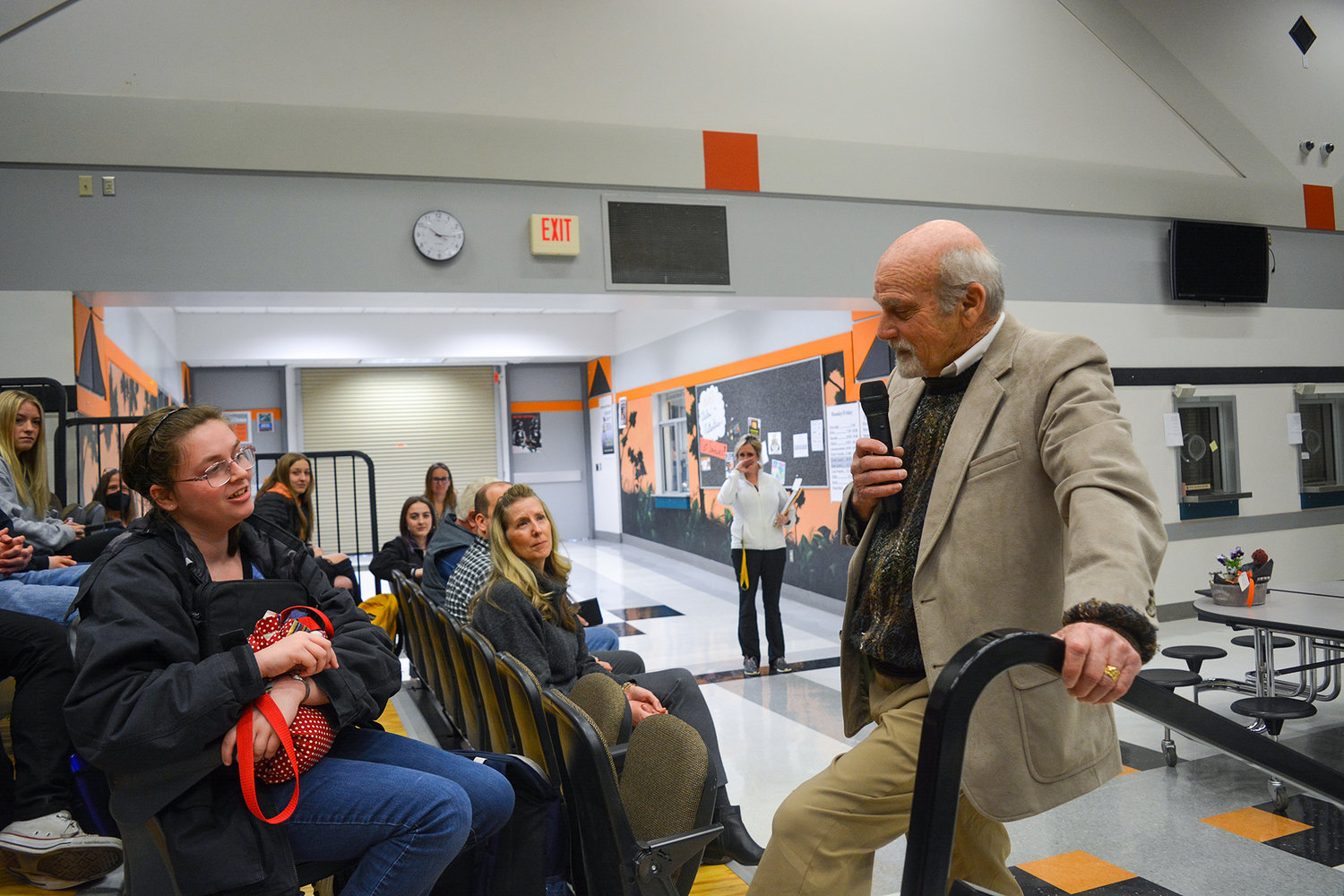 Peter Metzelaar, a Holocaust survivor, answers a student’s question during a presentation at Battle Ground High School on April 14.
