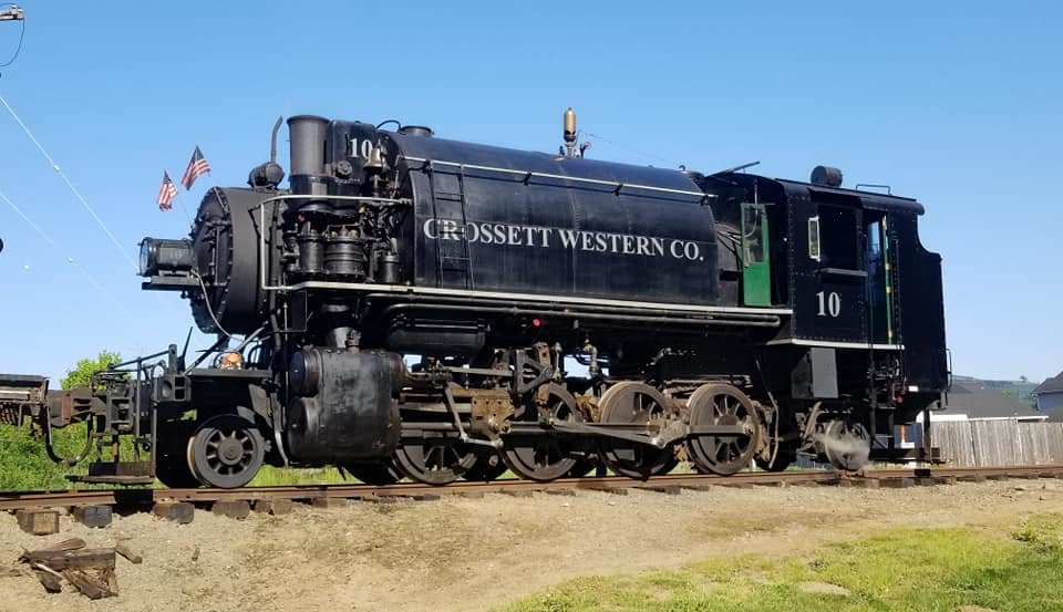 A Crosset Western Co. train on the Chelatchie Prairie Railroad.
